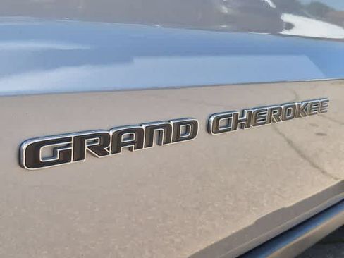 Used 2020 Jeep Grand Cherokee Limited w/ Luxury Group II AWD/4WD image 13