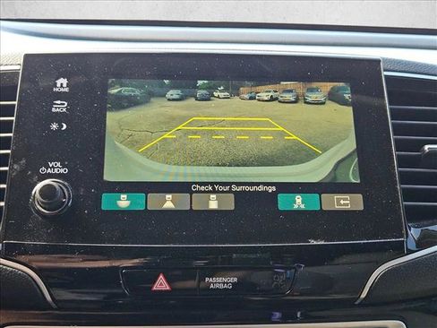 Used 2020 Honda Pilot Touring image 12
