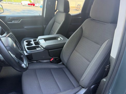 Used 2025 Chevrolet Silverado 1500 LT AWD/4WD image 31