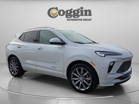 New 2026 Buick Encore GX Avenir w/ Avenir Convenience Package FWD image 7