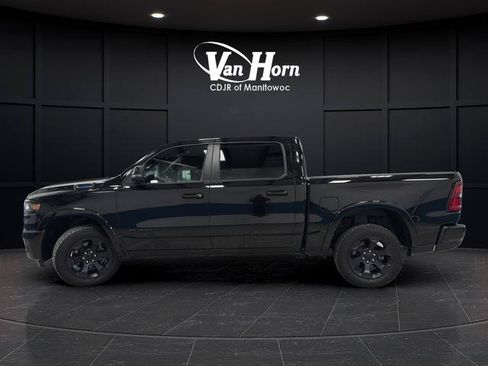 Used 2025 RAM 1500 Big Horn AWD/4WD image 4