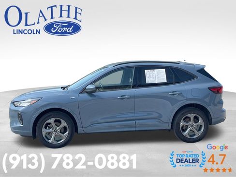 Used 2024 Ford Escape ST-Line Select AWD/4WD image 2