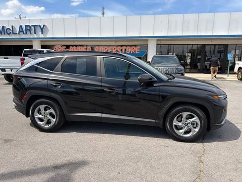 Used 2022 Hyundai Tucson SEL FWD image 3