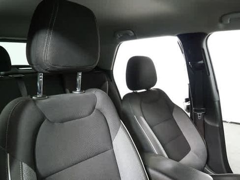 Used 2024 Chevrolet TrailBlazer LT w/ Driver Confidence Package image 17