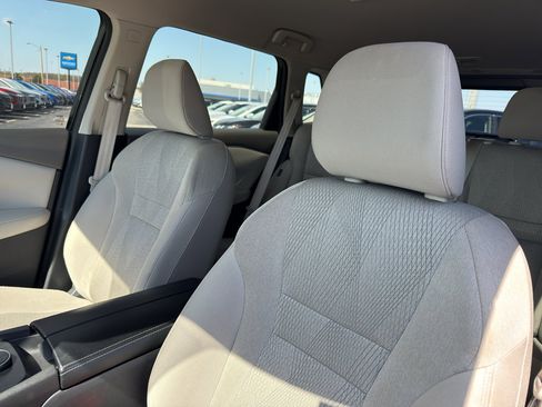 Certified 2025 Nissan Rogue SV AWD/4WD image 27