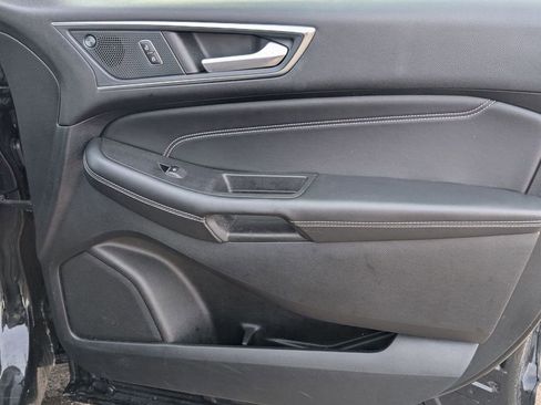 Used 2024 Ford Edge Titanium image 49