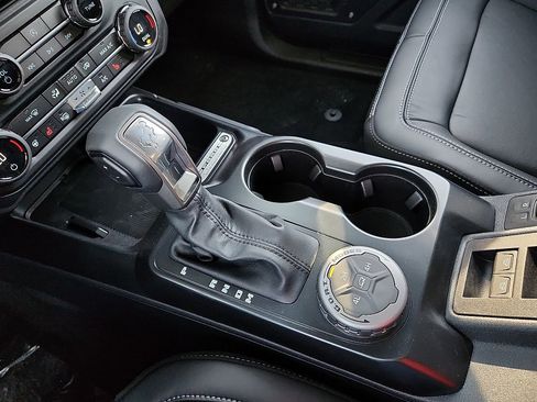 New 2025 Ford Bronco Outer Banks image 12