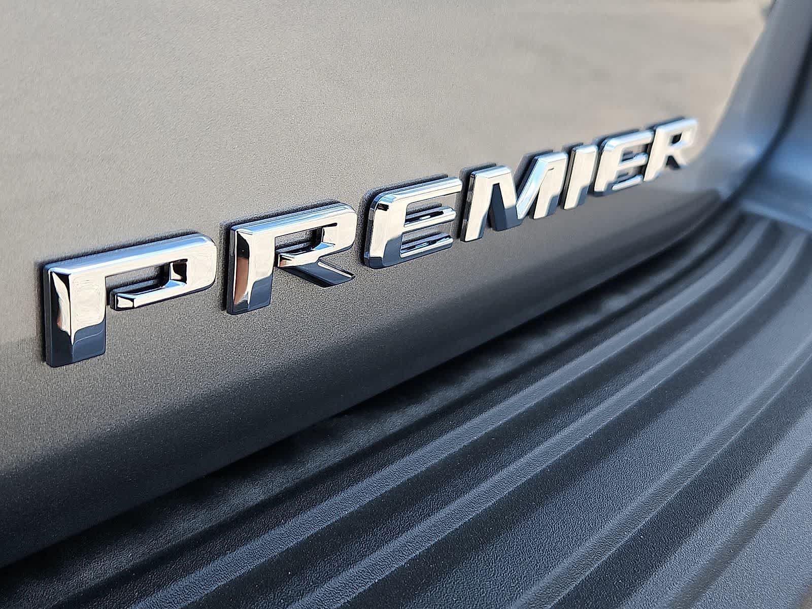 New 2026 Chevrolet Suburban Premier w/ Sun And Tow Package AWD/4WD image 24
