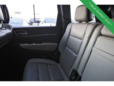 Used 2016 Jeep Grand Cherokee Limited 75th Anniversary AWD/4WD image 13