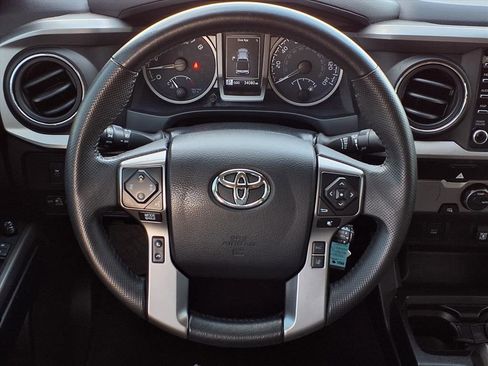 Used 2021 Toyota Tacoma SR5 image 14