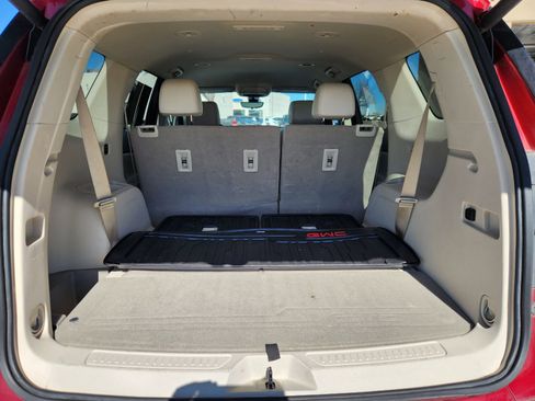 Used 2022 GMC Acadia Denali w/ Denali Technology Package image 14