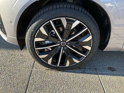 New 2026 Volvo XC60 B5 Ultra w/ Climate Package AWD/4WD image 12