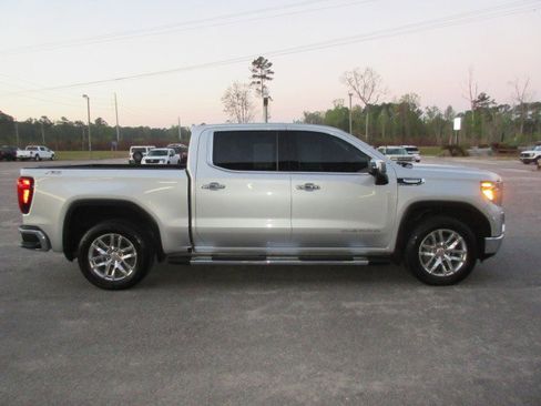 Used 2021 GMC Sierra 1500 SLT AWD/4WD image 6