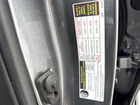 Used 2021 Nissan Armada SL w/ Captain's Chairs Package image 47