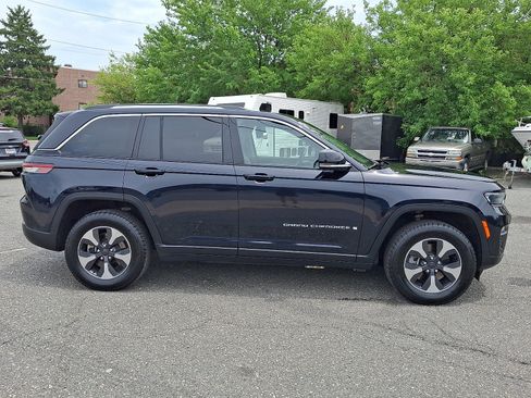 Used 2024 Jeep Grand Cherokee Limited 4xe AWD/4WD image 7