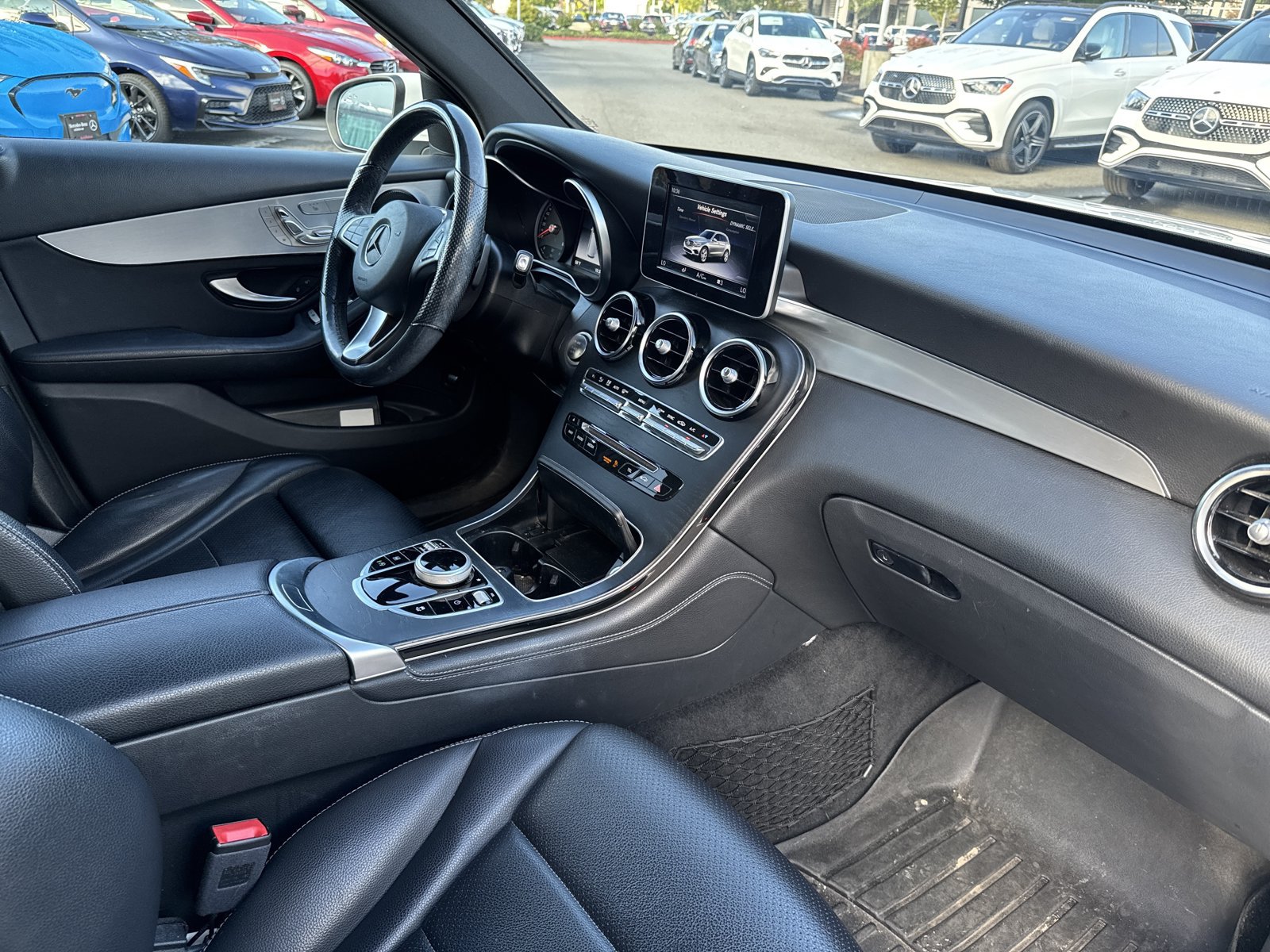 Used 2019 Mercedes-Benz GLC 300 4MATIC image 15