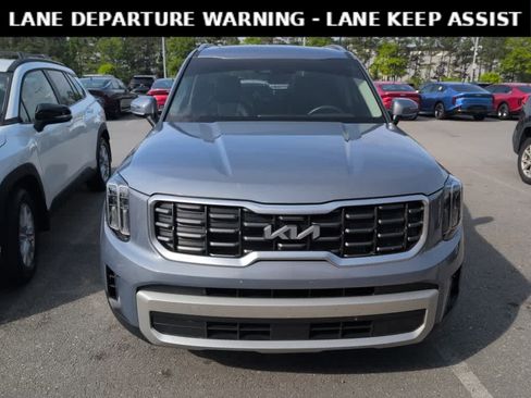 Used 2025 Kia Telluride S FWD image 2
