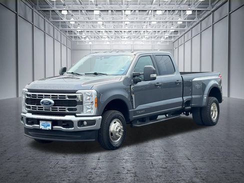 Used 2024 Ford F350 XLT AWD/4WD image 6