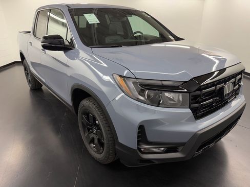 New 2026 Honda Ridgeline Black Edition image 7