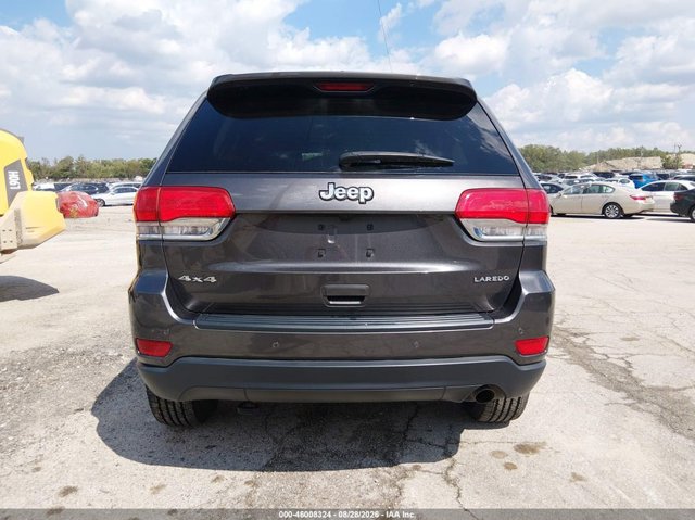 Used 2019 Jeep Grand Cherokee Laredo AWD/4WD image 11