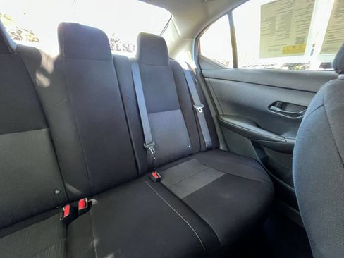 Used 2025 Nissan Sentra SV FWD image 35