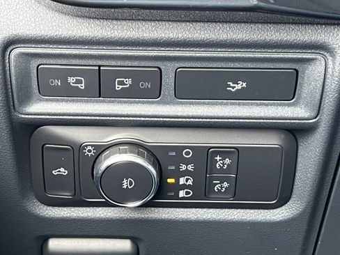 Certified 2022 Ford F150 XLT w/ Equipment Group 302A High image 21