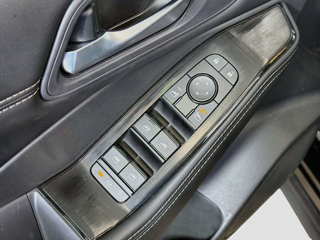 Used 2023 Nissan Rogue SV w/ SV Premium B Package AWD/4WD image 18