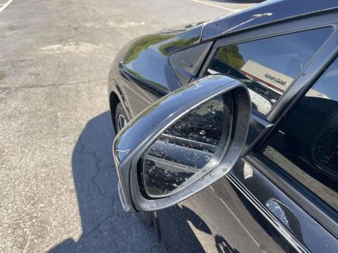 Used 2025 Toyota Prius Plug-In Hybrid image 17