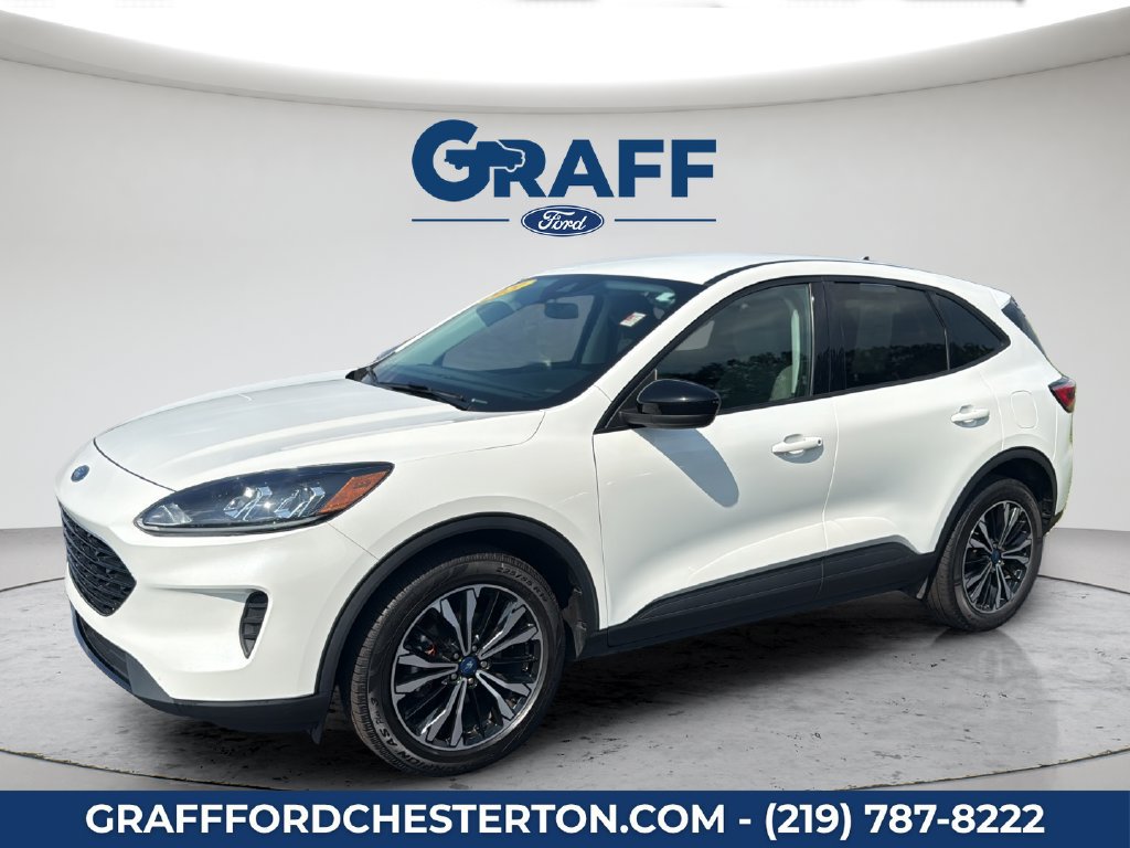 Used 2021 Ford Escape SE w/ SE Sport Appearance Package AWD/4WD image 2