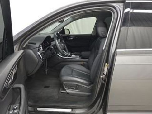 Used 2023 Audi Q7 3.0T Premium Plus w/ Premium Plus Package image 4