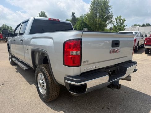 Used 2019 GMC Sierra 2500 4x4 Crew Cab w/ Sierra Convenience Package image 6