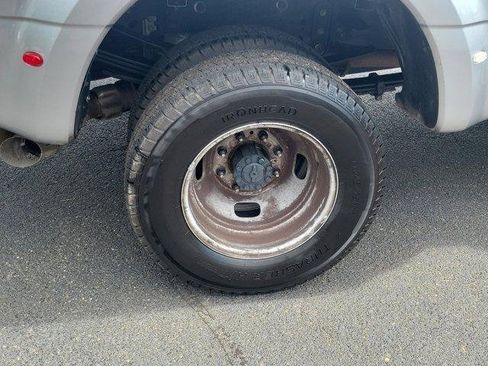 Used 2024 Ford F350 XLT image 5