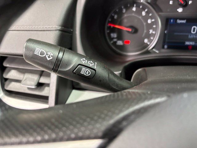 Used 2024 GMC Terrain SLE FWD image 46