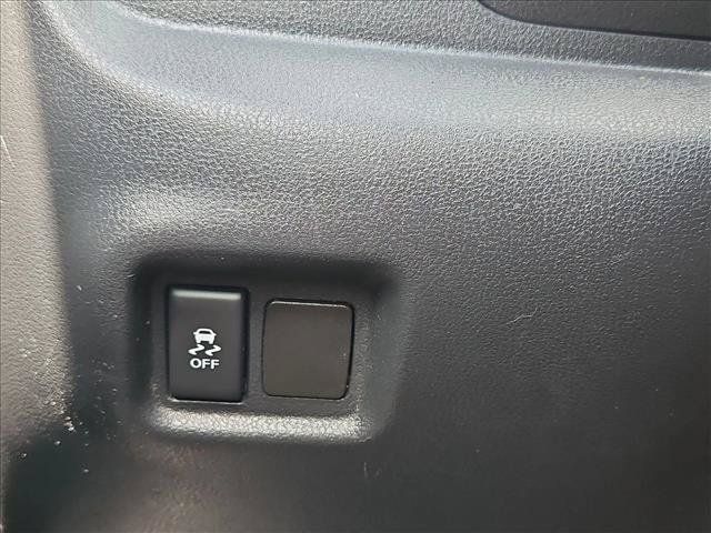 Used 2015 Nissan Versa S FWD image 18