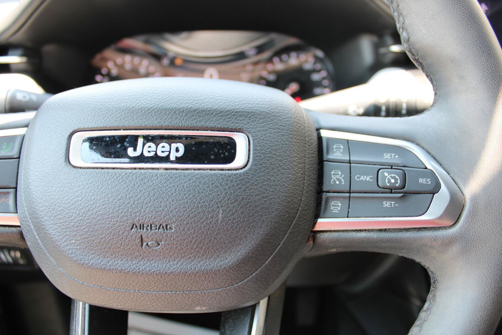 Used 2023 Jeep Compass Limited AWD/4WD image 15