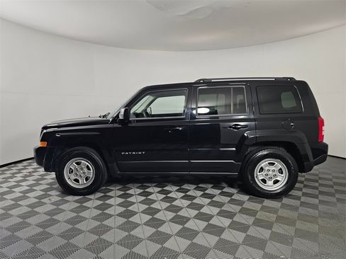 Used 2014 Jeep Patriot Sport w/ Power Value Group image 8