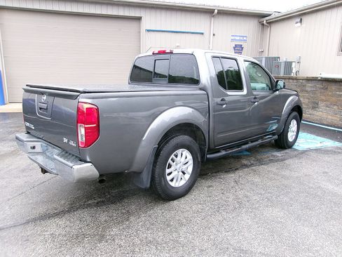 Used 2019 Nissan Frontier SV AWD/4WD image 6