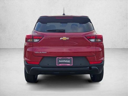 New 2026 Chevrolet TrailBlazer LS w/ LS Convenience Package FWD image 8