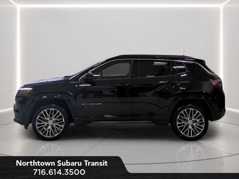 Used 2024 Jeep Compass Limited w/ Elite Group AWD/4WD image 2