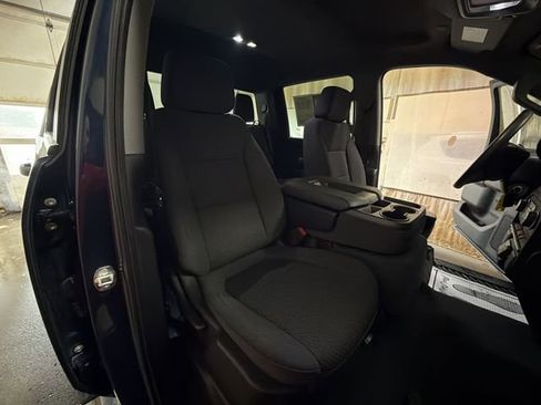 Used 2022 Chevrolet Silverado 2500 Custom image 25