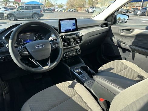 Used 2022 Ford Escape SE w/ Convenience Package image 17