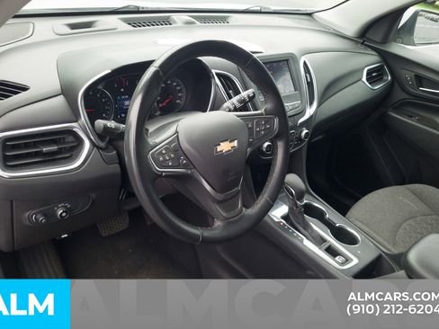 Used 2024 Chevrolet Equinox LT FWD image 16