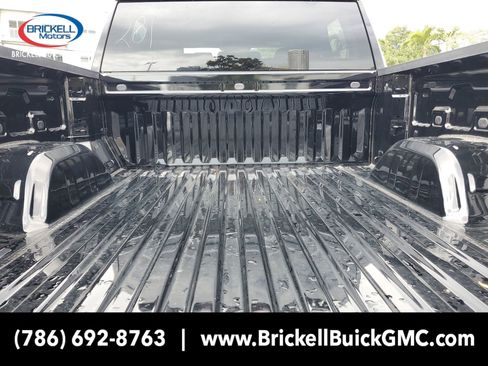 New 2026 GMC Sierra 1500 Elevation image 8