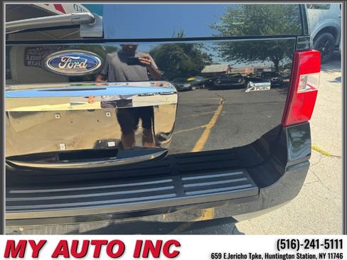 Used 2012 Ford Expedition Limited AWD/4WD image 34