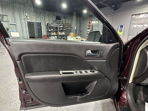Used 2011 Ford Fusion SEL w/ 302A Rapid Spec Order Code FWD image 13