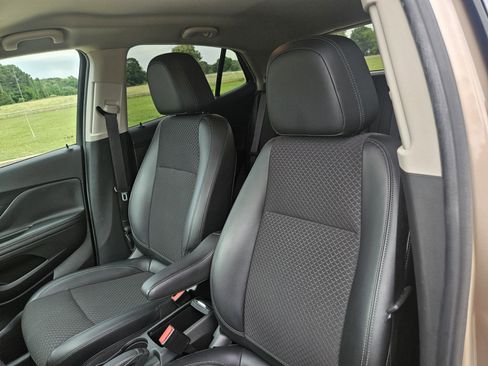 Used 2018 Buick Encore Preferred FWD image 11