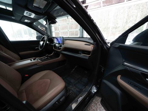 Used 2024 Toyota Grand Highlander MAX Platinum image 26