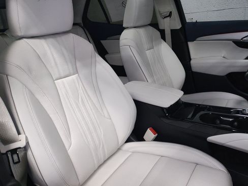 New 2026 Buick Envision Avenir image 9