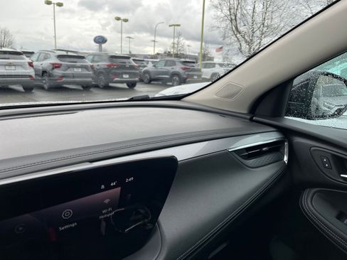 Used 2025 Buick Encore GX Preferred image 35