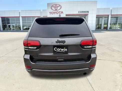 Used 2019 Jeep Grand Cherokee Altitude AWD/4WD image 37